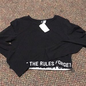 Long sleeve crop top